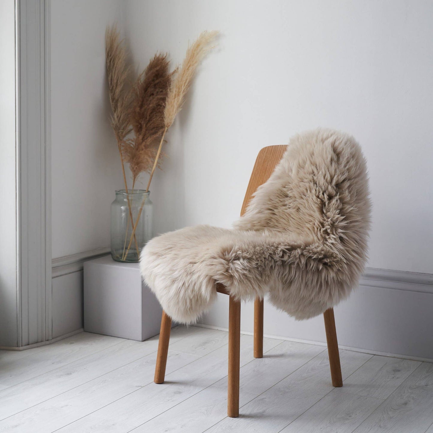 Ethically Crafted Sheepskin Rug in Oyster / Beige